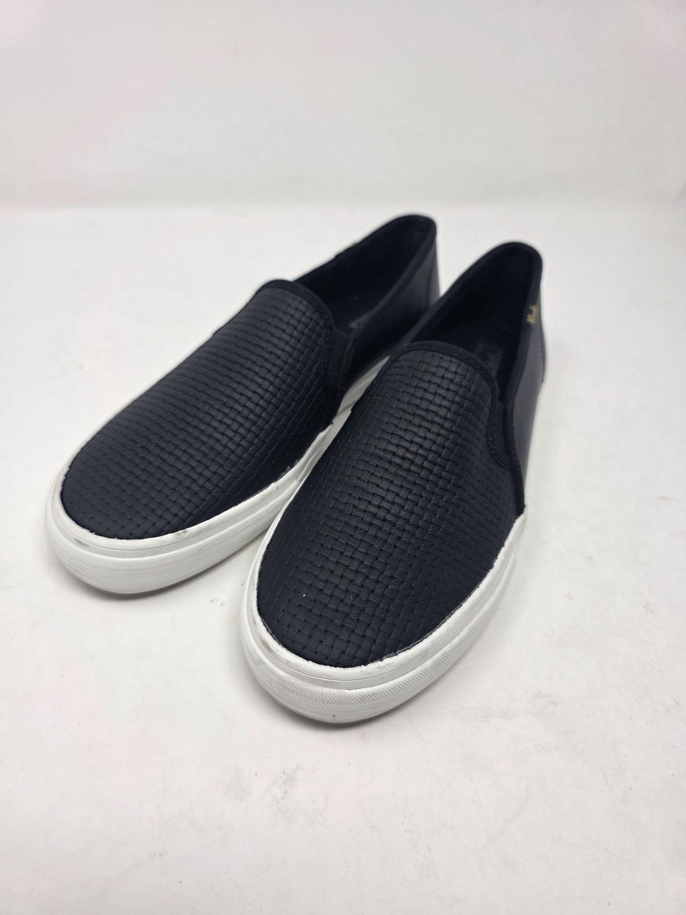Keds Black Slip On Sneakers Women’s 7.5 Textured Quilted Casual Shoes